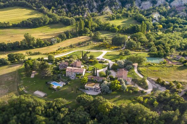 8 DroneGenerique 20240605 7574 1750